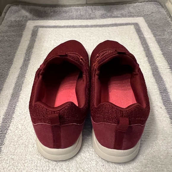 Easy Spirit Maroon Knit Lace-Up Sneakers Size 10W - Picture 5 of 9